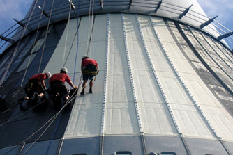 Ještěd transmitter – sheathing replacement