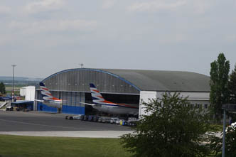 Repair and design of replacement of the E hangar roof cladding Airport Prague - Ruzyně.