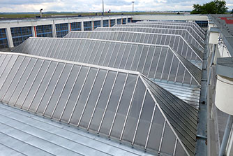 Rekonstrukce střechy a světlíků haly Motorárna Letiště Praha